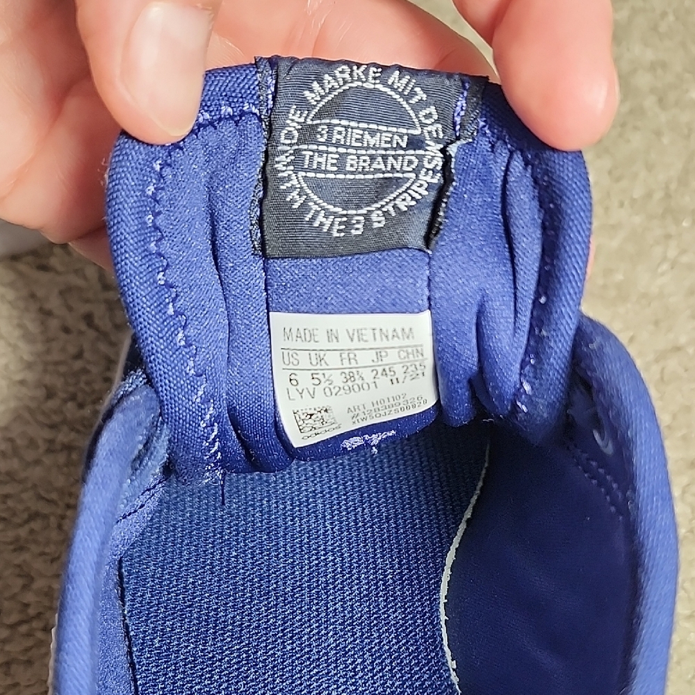Adidas Nizza Dark Blue Sneakers with White Accents - Picture 2 of 10